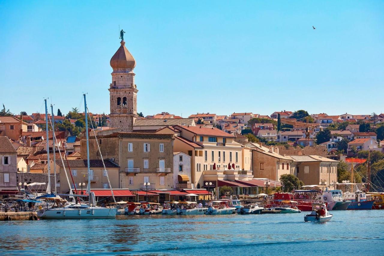 Apartment Sara Krk Town Εξωτερικό φωτογραφία