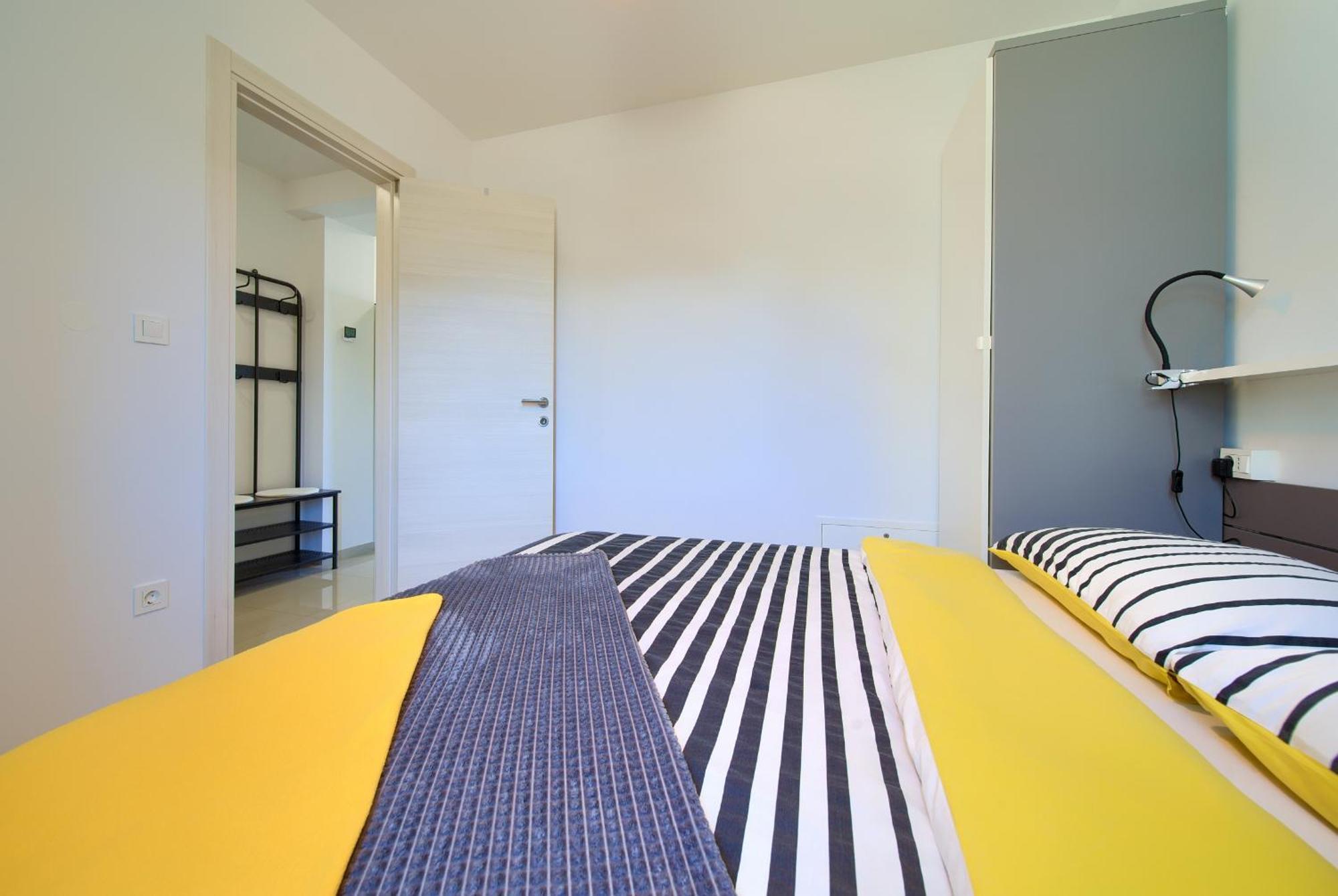Apartment Sara Krk Town Εξωτερικό φωτογραφία