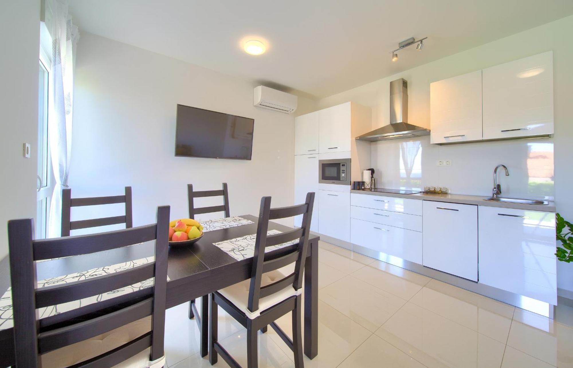 Apartment Sara Krk Town Εξωτερικό φωτογραφία