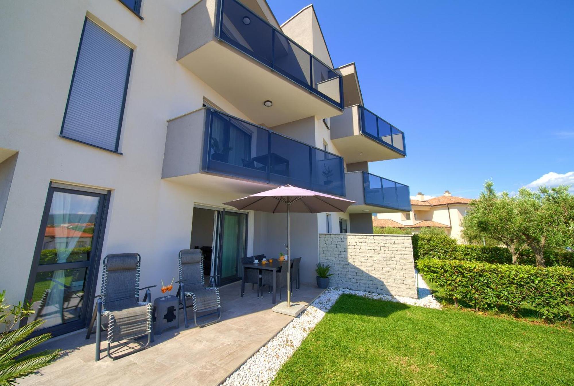 Apartment Sara Krk Town Εξωτερικό φωτογραφία