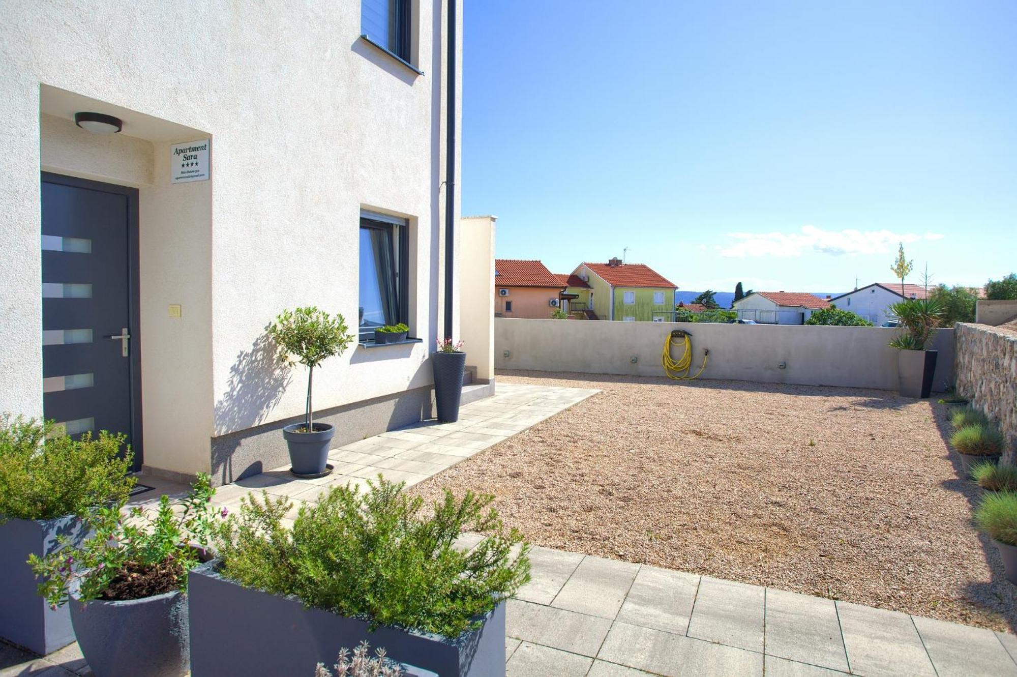 Apartment Sara Krk Town Εξωτερικό φωτογραφία